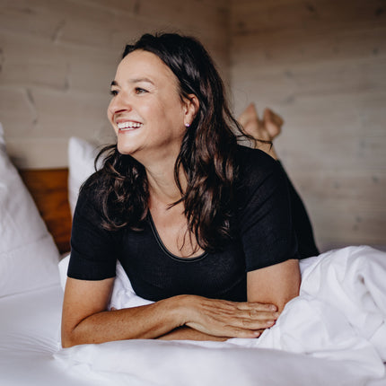 Cashmere and Silk | Short sleeve base layer shirt (Women's)
