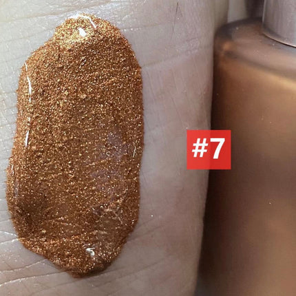 Liquid Highlighter Drops for a Dewy Glow