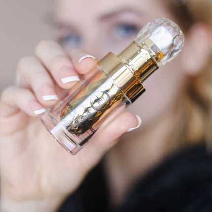 Hyaluronic Acid Serum for Fine Lines