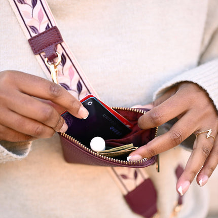 Clip & Go Strap w/RFID Pouch Leaf Pattern