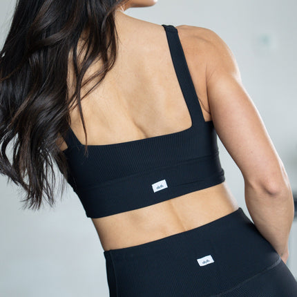 DYNAMIC Devoted Sports Bra – Women's Mid Impact Sports Bra