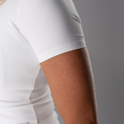 DYNAMIC Devoted Tee – Women's Long Crop Athletic Top